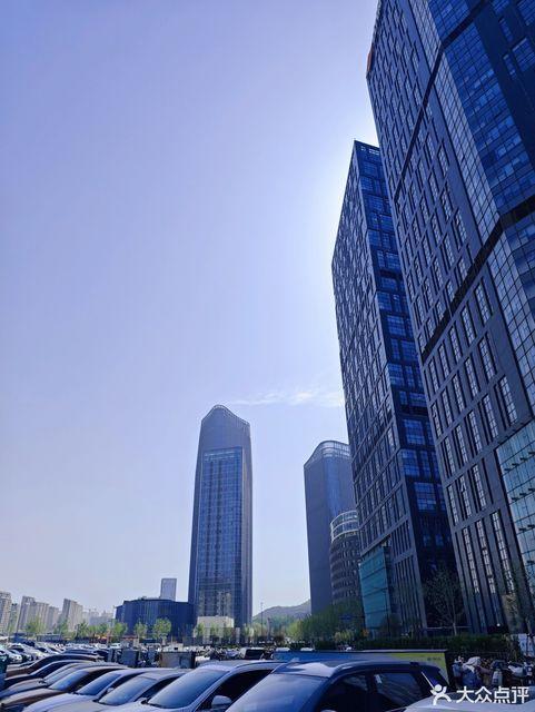 爆料舜泰广场视频播放下载,一窥繁华都市生活剪影  第2张 爆料舜泰广场视频播放下载,一窥繁华都市生活剪影  第2张